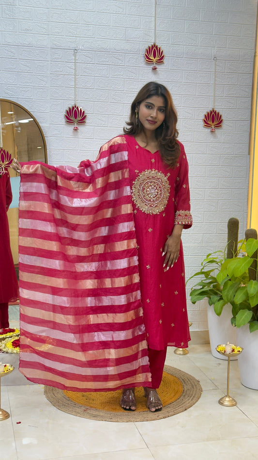Premium Mul Chanderi with Zari Work & Tissue Dupatta - Pink