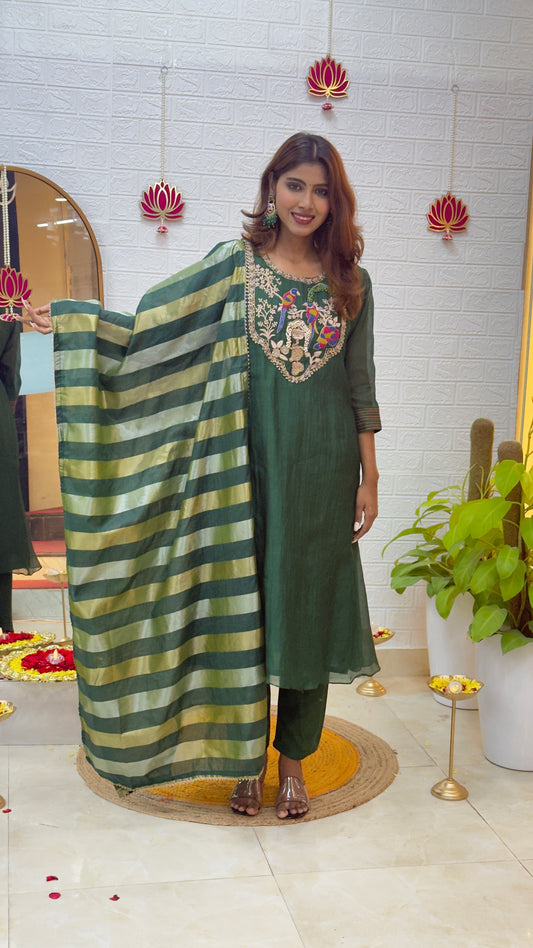 Mul Chanderi Suit with Exquisite Handcrafted Detailing & Tissue Dupatta – Emerald Grace